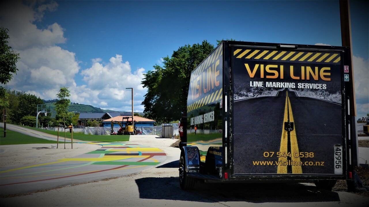 Durable pedestrian crossing markings